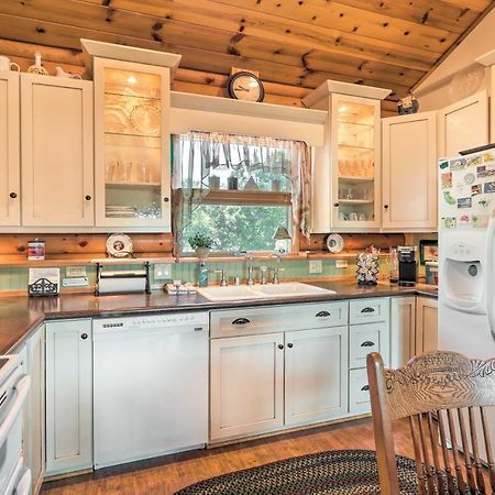 Quaint Williams Cabin Near Grand Canyon Экстерьер фото