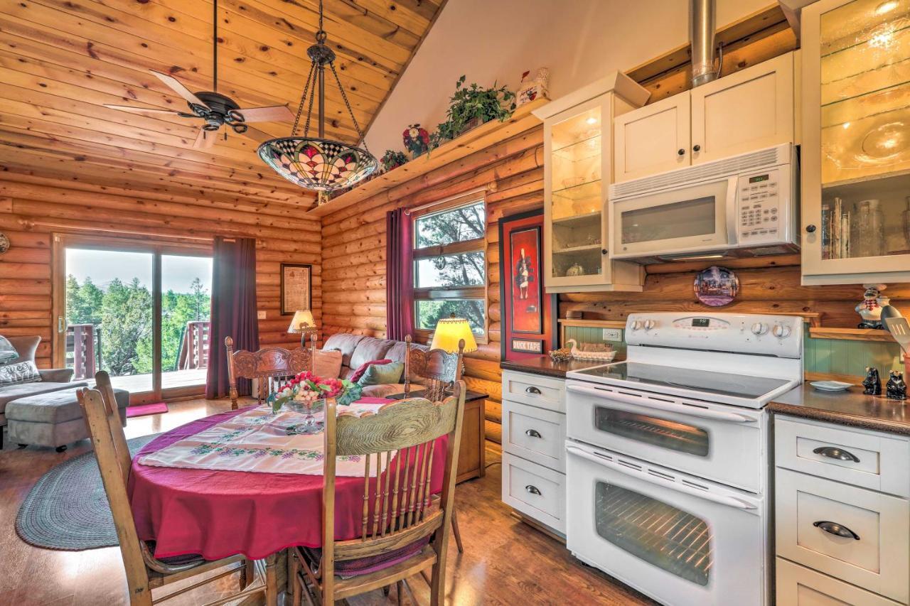 Quaint Williams Cabin Near Grand Canyon Экстерьер фото